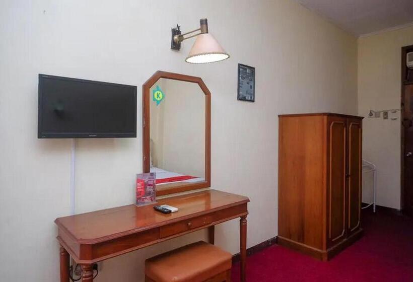 豪华房间, Reddoorz Plus @ Laweyan