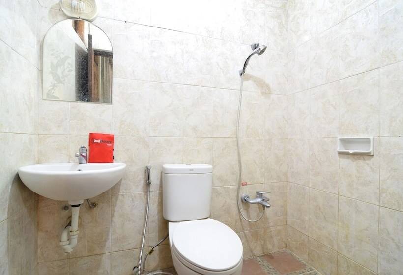 标准间, Reddoorz Plus @ Laweyan