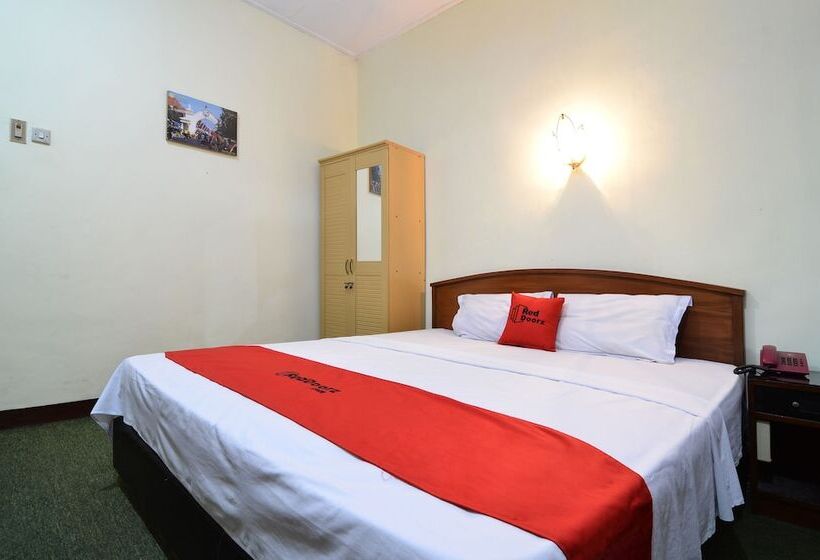 标准间, Reddoorz Plus @ Laweyan