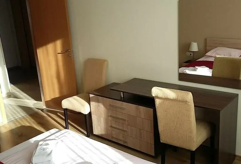 1 Schlafzimmer Superior Apartment, Apartments Mladost 1a 554