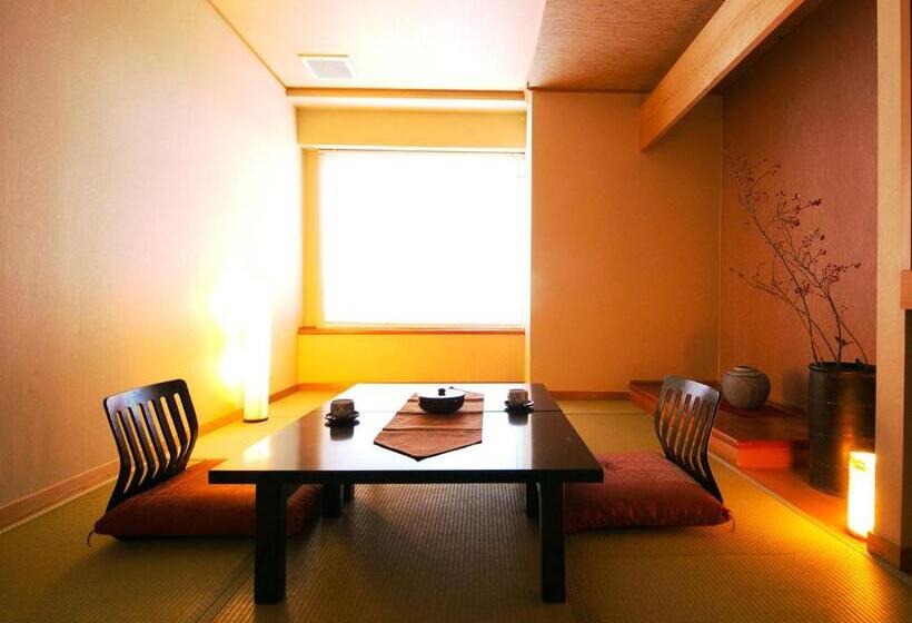 Quarto Estandar Banheiro Compartilhado, Matsukaze