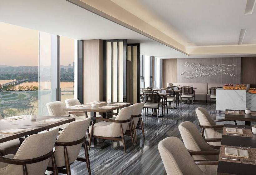 Апартаменты 1 Спальня, Marriott Nanjing South