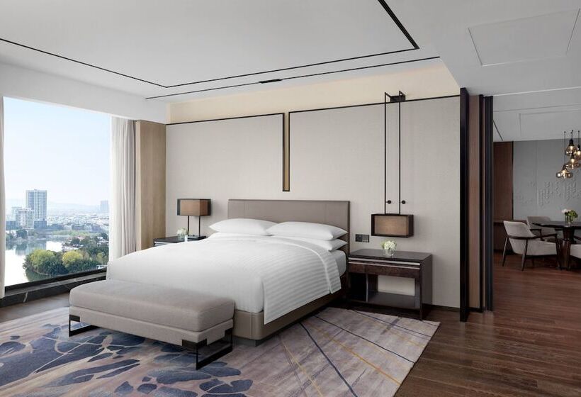 Апартаменты 1 Спальня, Marriott Nanjing South