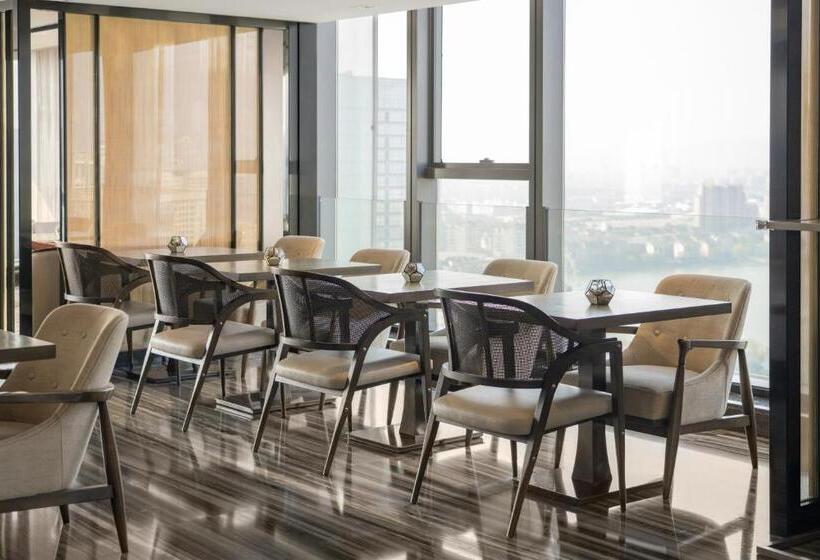 Номер Executive Кровать Кинг, Marriott Nanjing South