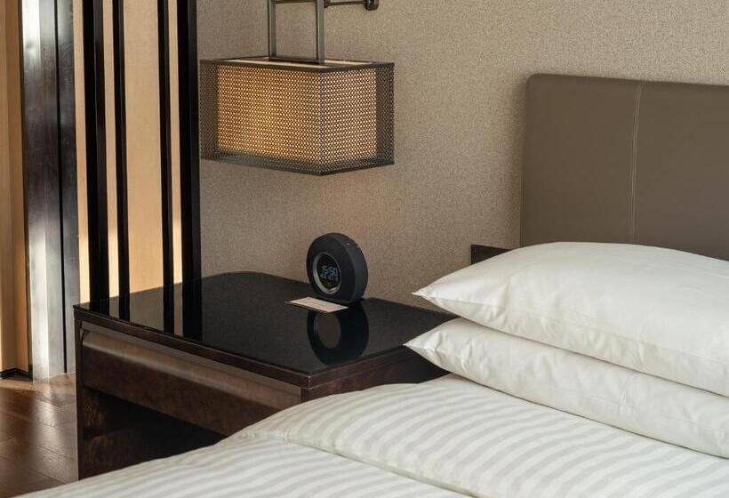 Номер Стандарт 2 Двуспальные Кровати, Marriott Nanjing South