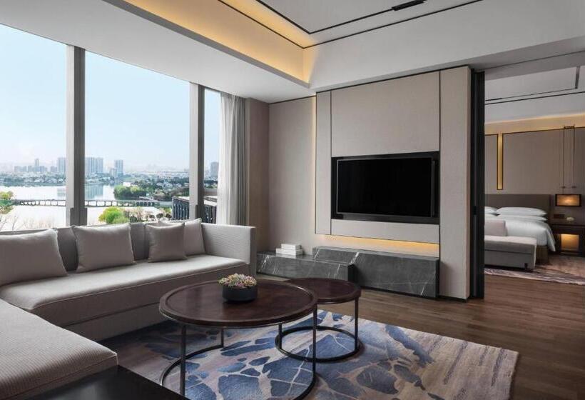 Апартаменты 1 Спальня, Marriott Nanjing South