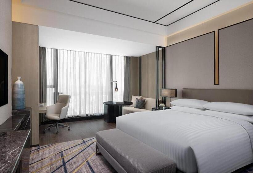 Номер Deluxe Кровать Кинг, Marriott Nanjing South