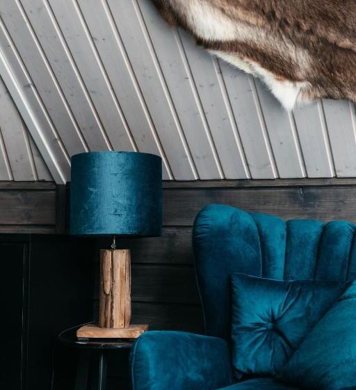 Хижина, Northern Lights Village Pyhä