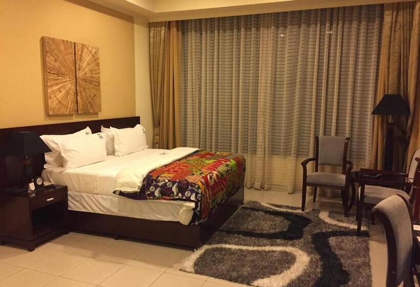 سوییت اجرایی, Royal Grand Hotel
