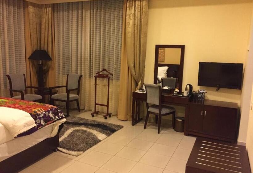 سوئیت پرزیدنت, Royal Grand Hotel