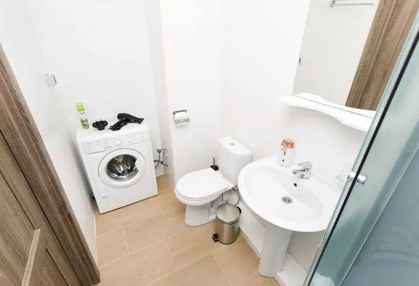 اتاق اکونومی, Soft Inn