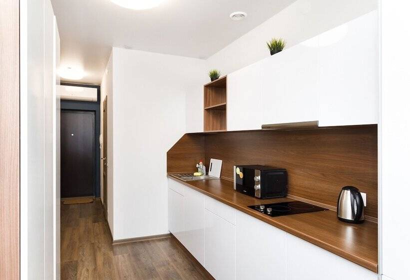 이코노미 룸, Soft Inn