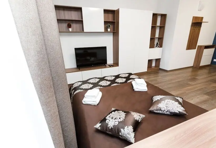 استودیوی استاندارد, Soft Inn