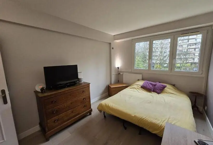 ガーデンビュースタンダードルーム, Chambre D Hôtes Paris La Défense Arena
