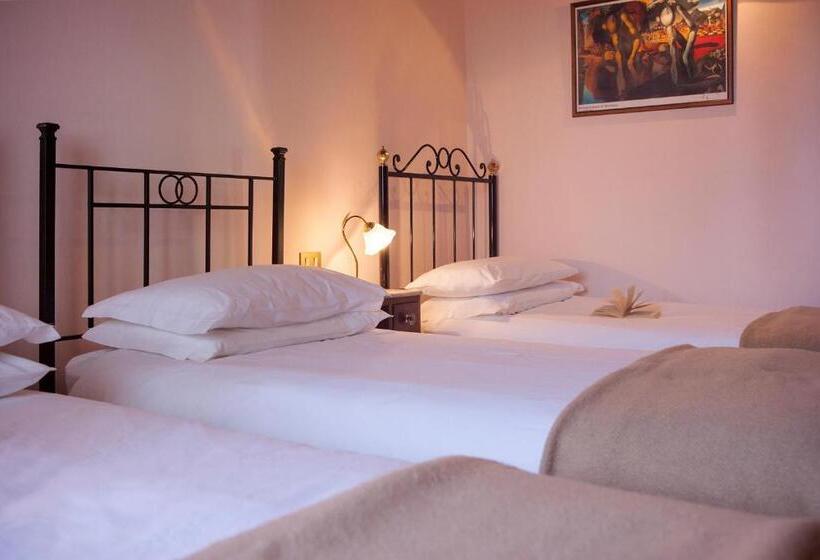 침실 2개 아파트, Buccia Nera