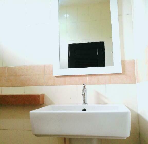 חדר משפחתי, Mukda Resort