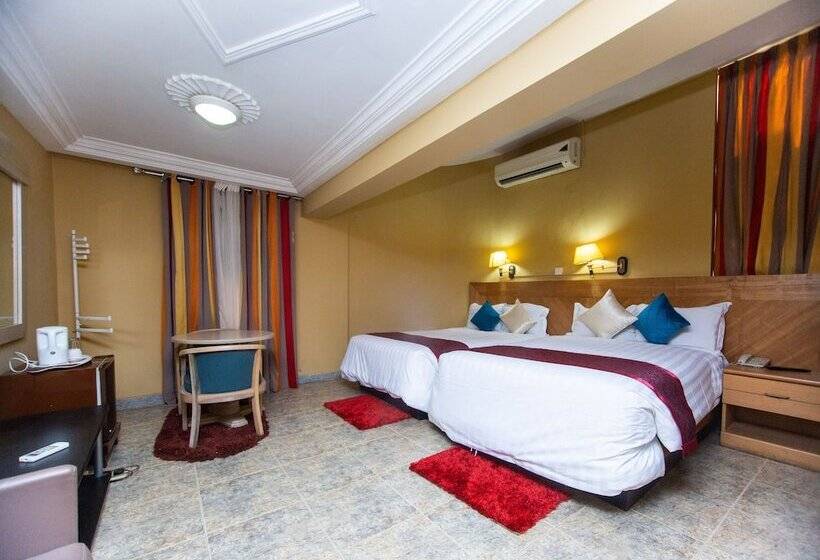 חדר דלוקס, Sam S Cottage