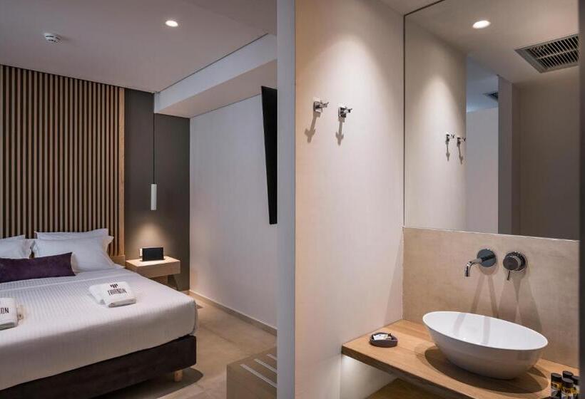 스탠다드 룸, Trianon Luxury Apartments & Suites