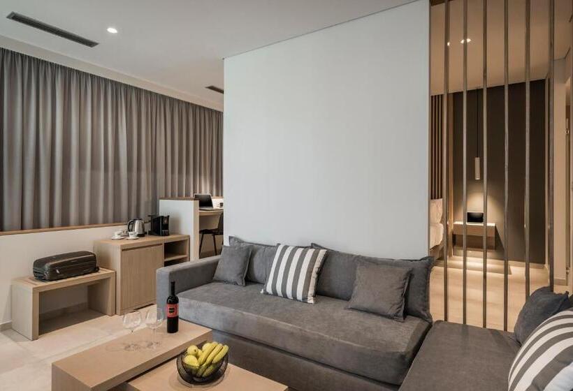스위트, Trianon Luxury Apartments & Suites