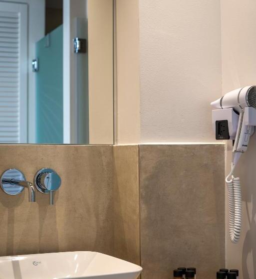 주니어 스위트, Trianon Luxury Apartments & Suites