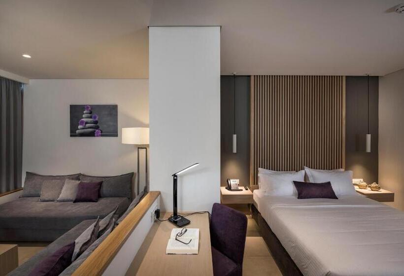 스위트, Trianon Luxury Apartments & Suites