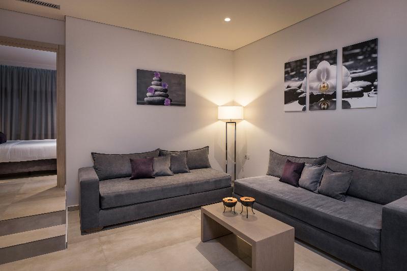 스위트, Trianon Luxury Apartments & Suites