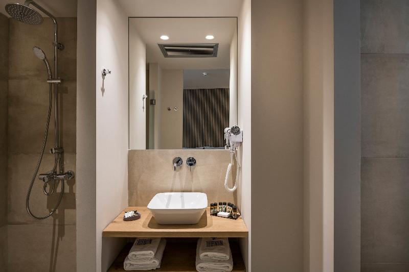 스위트, Trianon Luxury Apartments & Suites