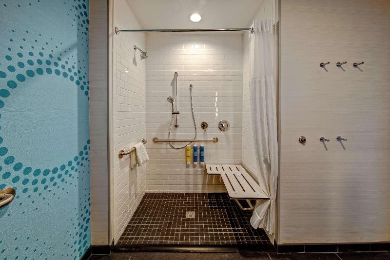 Quarto Estandar Cama King, Tru By Hilton Roanoke Hollins