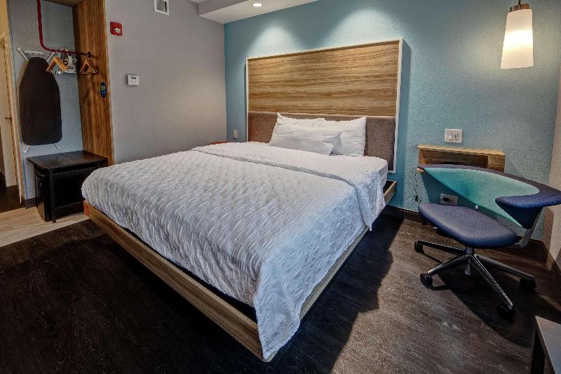 Quarto Estandar Cama King, Tru By Hilton Roanoke Hollins