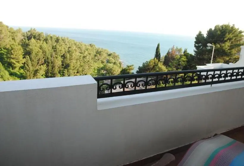 اتاق استاندارد با بالکن و چشم‌انداز دریا, Villa Dulsinea