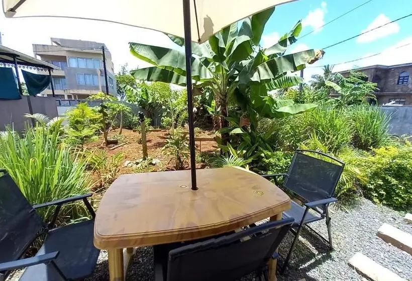 آپارتمان 1 خوابه با چشم‌انداز باغ, Gris Gris Guest House