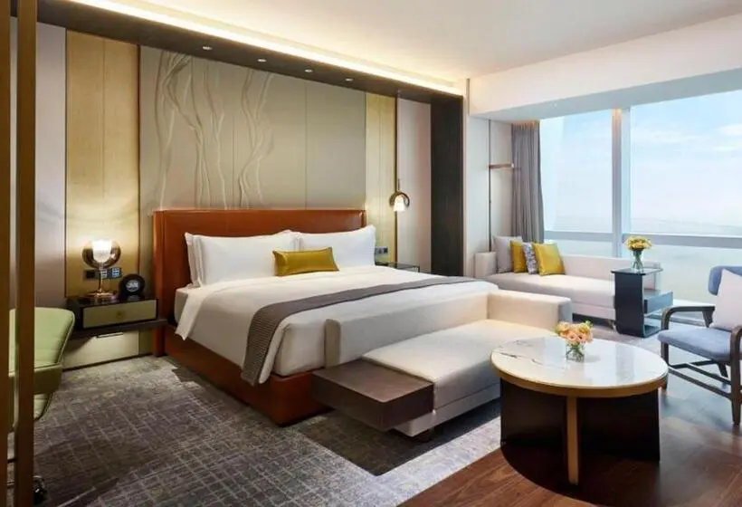 キングサイズベッドのスイートルーム, Intercontinental Zhuhai, An Ihg