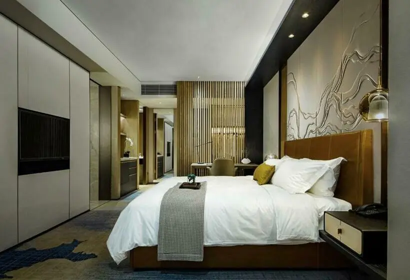 キングサイズベッドのクラシックルーム, Intercontinental Zhuhai, An Ihg