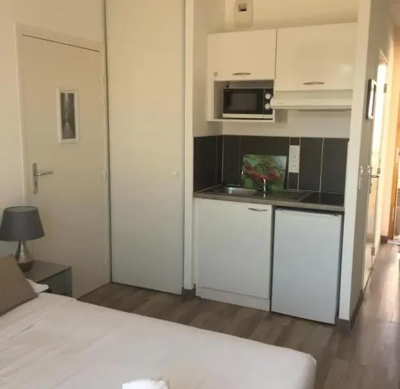 Standard-studio Terassi, Les Terrasses D Aix   Studio Avec Grande Terrasse Privée