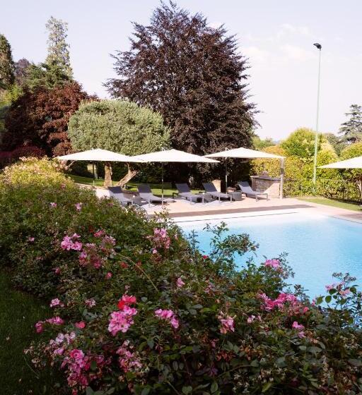 סוויטה עם מרפסת, Villa Erre  Literary B&b