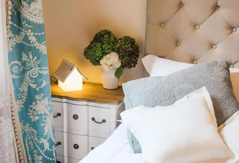 デラックスルーム, Villa Erre  Literary B&b