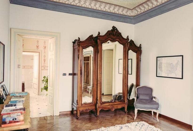 סוויטה עם ג'קוזי, Villa Erre  Literary B&b