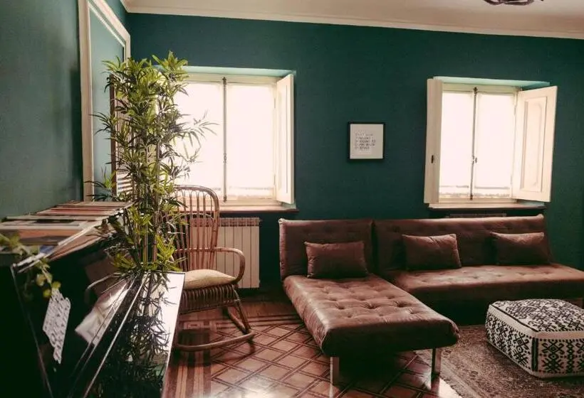 スイート, Villa Erre  Literary B&b
