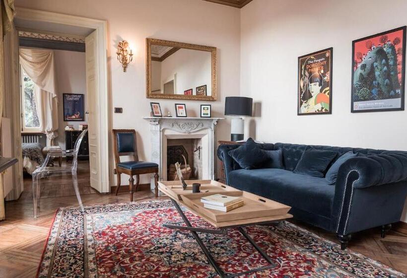 סוויטה עם ג'קוזי, Villa Erre  Literary B&b