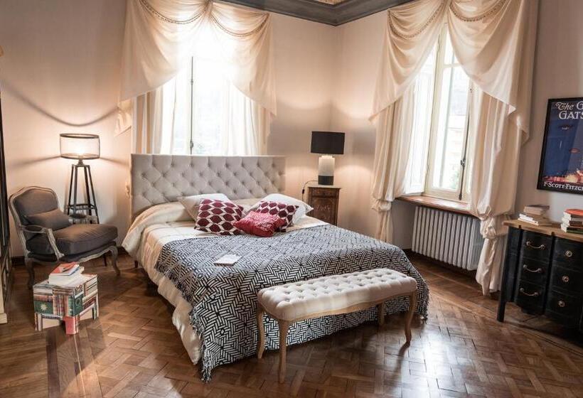 자쿠지 스위트, Villa Erre  Literary B&b