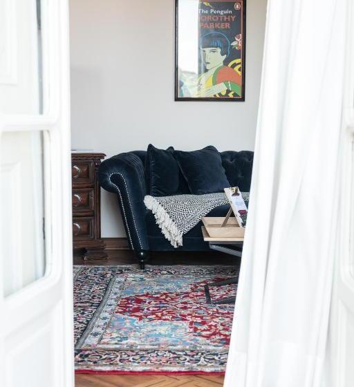 סוויטה עם ג'קוזי, Villa Erre  Literary B&b