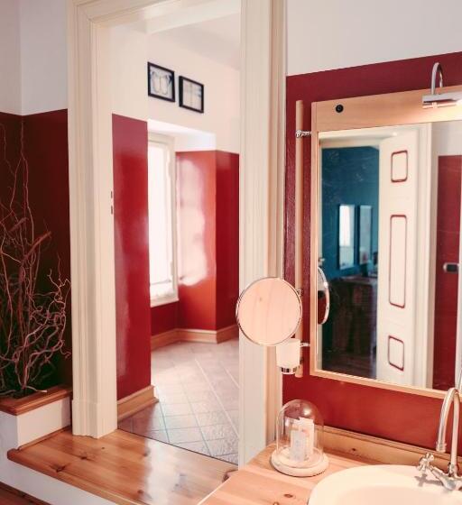 סוויטה, Villa Erre  Literary B&b