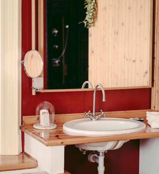 סוויטה, Villa Erre  Literary B&b