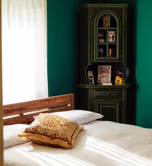 스위트, Villa Erre  Literary B&b