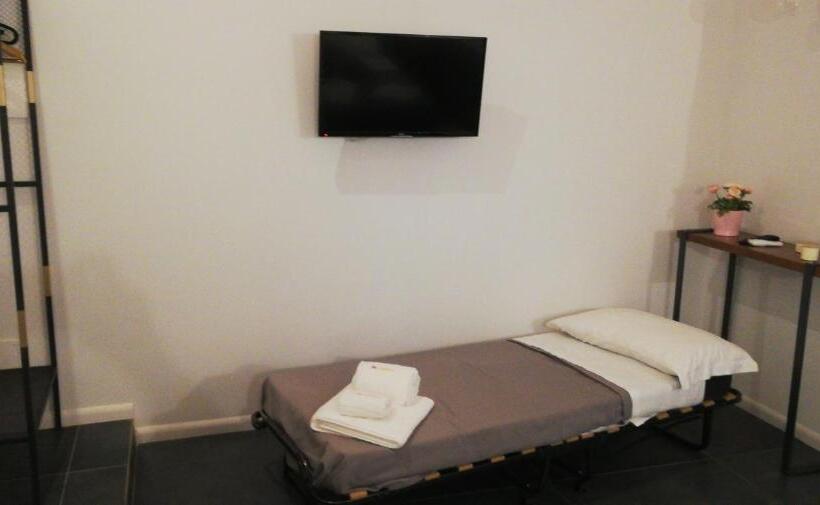 اتاق لوکس, Be Italian Flat Duomo 319