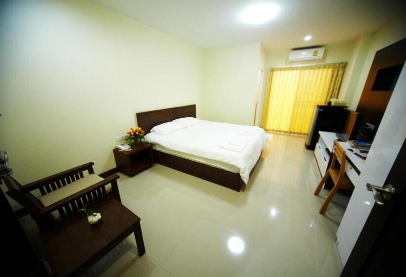 غرفة قياسية مزوَّدة بشُرفة, Central Place Serviced Apartment 1