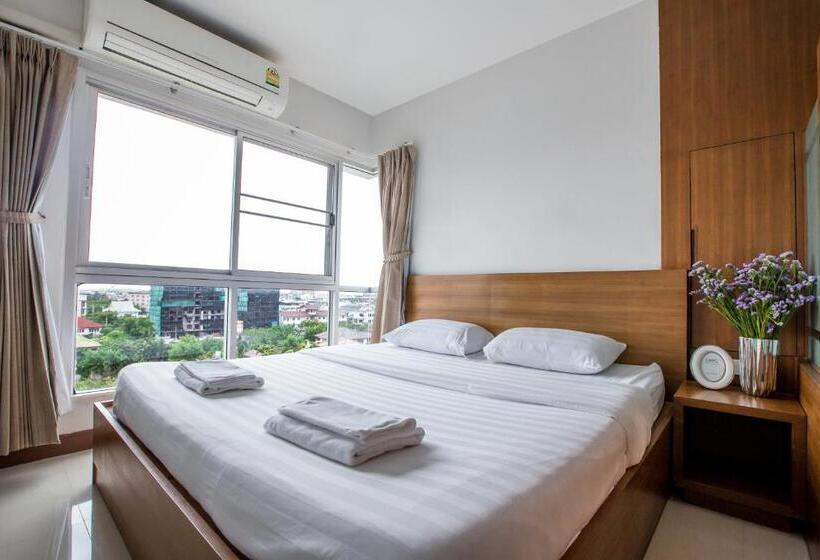 جناح مزوَّد بشرفة, Central Place Serviced Apartment 1