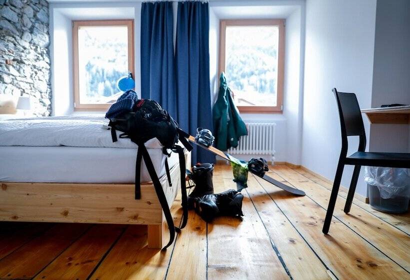 スタンダードルーム, Bed&bike Tremola San Gottardo
