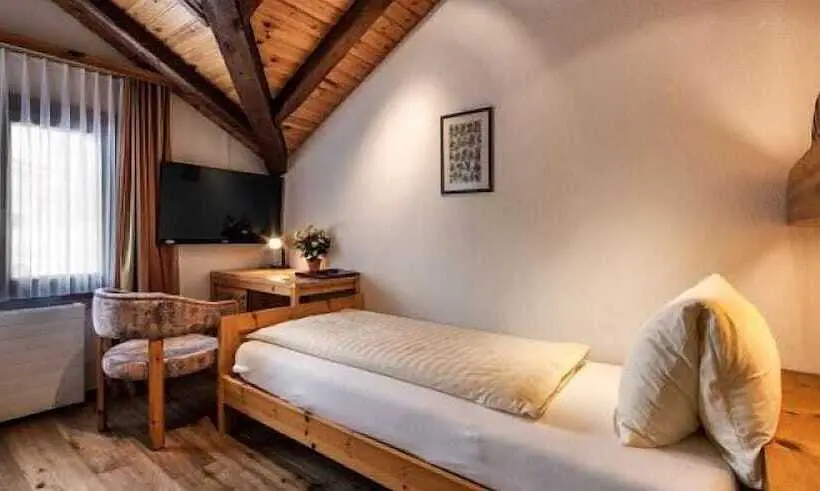 Chambre Standard Individuelle, Astoria