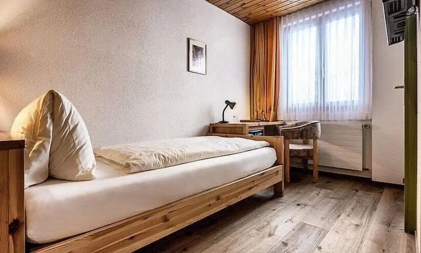 Chambre Standard Individuelle, Astoria